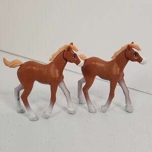 Just Play Spirit Riding Free Feed & Nuzzle 4" Foal Toy Action Figure Lot of 2